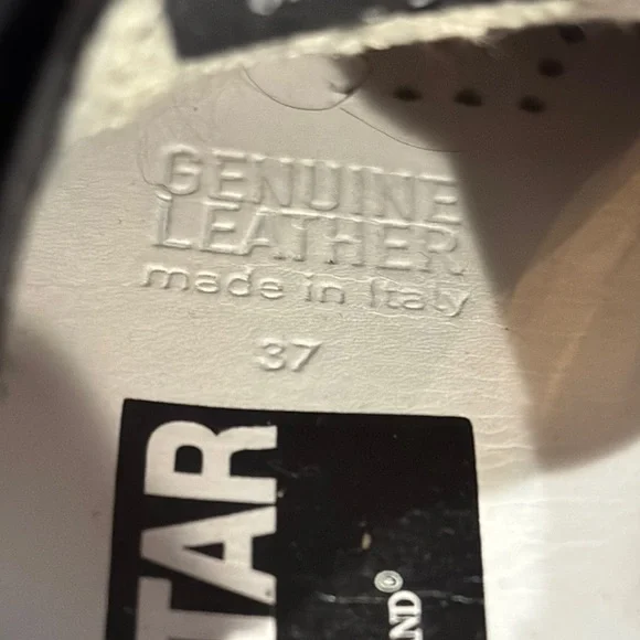 Golden Goose Women’s Black Sneakers with Silver Star Size 37/7 - Picture 2 of 5